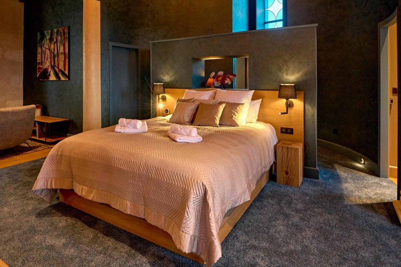 La Chapelle, Les Suites Du Palais, L'Unique 5 Etoiles De Nevers, Suite D'Exception, By Primo C0Nciergerie Exteriér fotografie